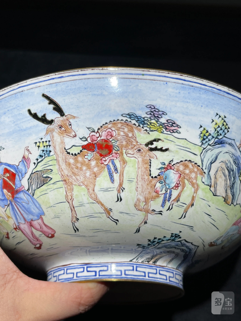 清乾隆 铜胎画珐琅人物纹碗 - 图7
